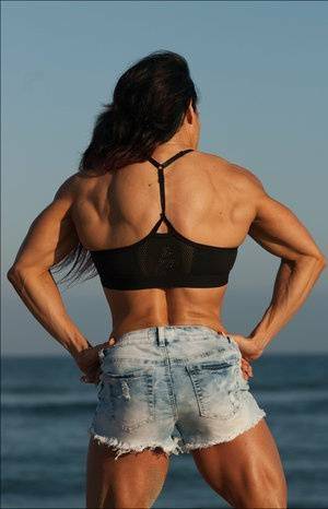 Muscularity Pro Physique Beauty on dochick.com