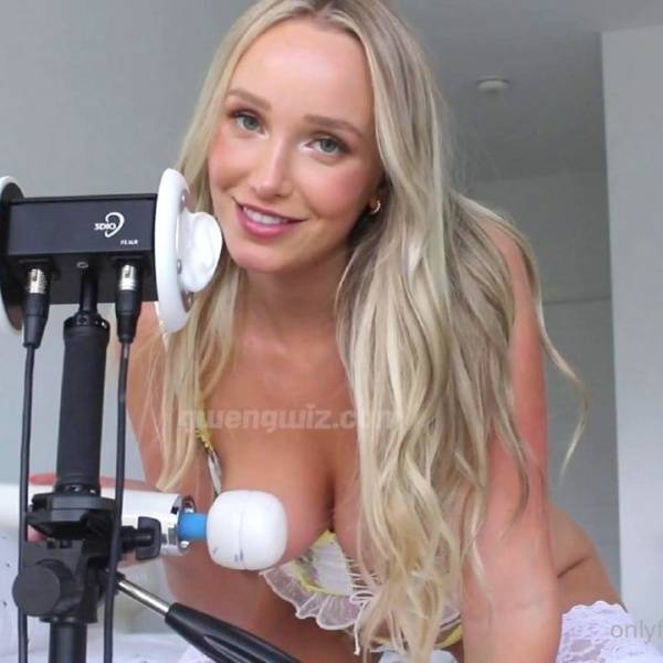 GwenGwiz Nude ASMR Dildo JOI Onlyfans Video Leaked on dochick.com