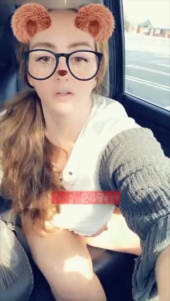 Lee Anne in car pussy fingering snapchat premium xxx porn videos on dochick.com
