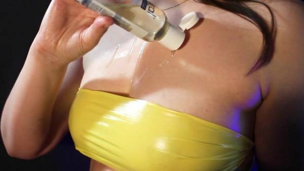 Libra ASMR Patreon - ASMR Upper body massage with oil - 15 April 2020 on dochick.com