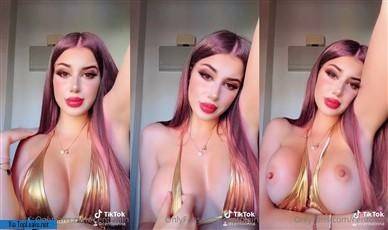 Centolain Porn Weired Voyeur Leaked OnlyFans Video on dochick.com