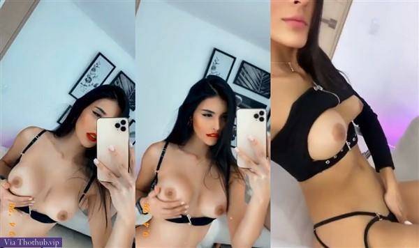 Hanna Miller Nude Pussy Teasing Porn Video on dochick.com