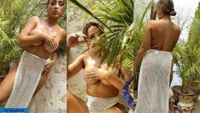 Naughty Divine beauty ANA CHERI on topless 13 nice boobs on dochick.com