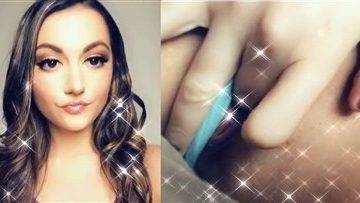 Lily Adams Snapchat Masturbaating Porn Video Leaked on dochick.com