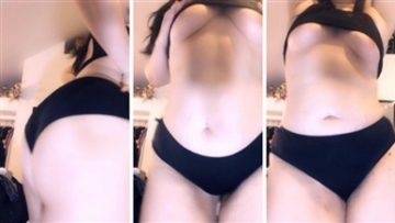 Buni nymphbuni Onlyfans Teasing Nude Video Leaked on dochick.com