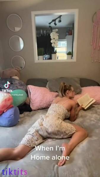 Student 18+ when home alone studying homework naked on the bed on dochick.com