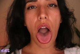 Wokies ASMR Cum In My Mouth Onlyfans Video Leaked on dochick.com