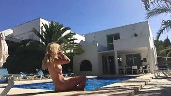 Rosa Brighid naked swimmingpool - OnlyFans free porn on dochick.com