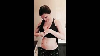 Jasmine Jae boobs after surgery - OnlyFans free porn on dochick.com
