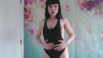 Fox Smoulder Swimsuit JOI - OnlyFans free porn on dochick.com