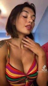 Leaked Tiktok Porn Short hair with big tits Mega on dochick.com