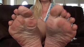Violetbliss Feet ad small cock humiliation Violet will humiliate xxx onlyfans porn on dochick.com
