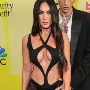 Delphine MEGAN FOX TAKES HER TITS OUT AT THE BILLBOARD MUSIC AWARDS on dochick.com