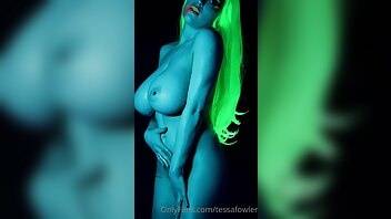 Tessa Fowler Neon Body Paint Onlyfans XXX Videos Leaked on dochick.com