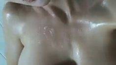 Kendra Sunderland Nude Selfie Video Delphine on dochick.com