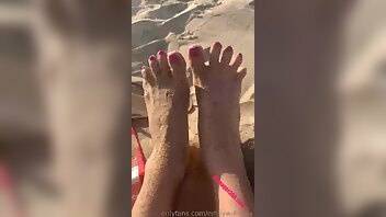 Emily willis look at my pretty feet onlyfans videos ? 2021/02/09 on dochick.com