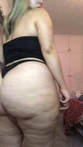Big thick Mexican booty???? - Mexico on dochick.com