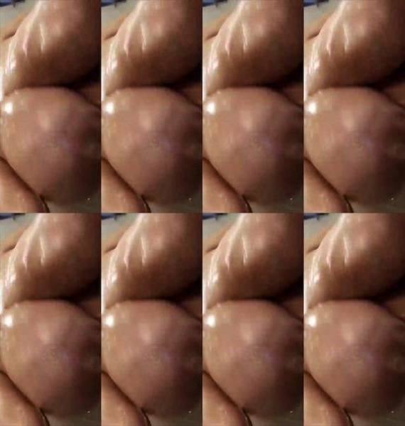 Kathleen Eggleton 10 minutes hitachi masturbation on bed snapchat premium 2018/11/10 on dochick.com