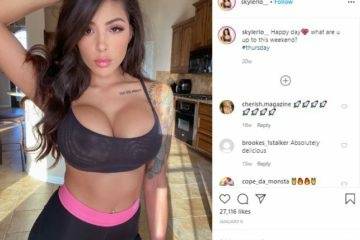Skyler Lo Nude Onlyfans Videos leaked on dochick.com