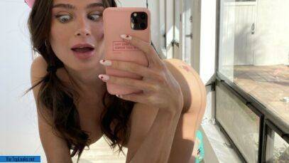 Lana Rhoades Nude Bathroom Selfie Onlyfans Set Leaked on dochick.com