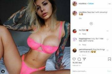 Missttkiss Nude Anal Gape Cosplay Video Leaked on dochick.com