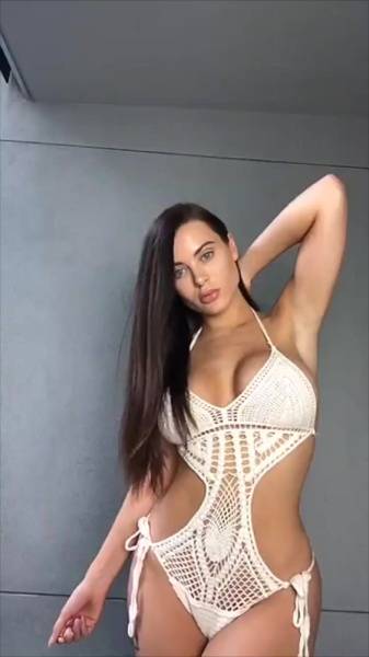 Lana Rhoades sexy teasing snapchat premium xxx porn videos on dochick.com