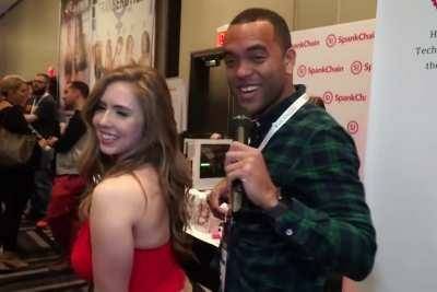 Lena Paul & a very lucky at a porn convention on dochick.com