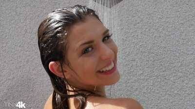 Leah Gotti gets drenched under the shower on dochick.com