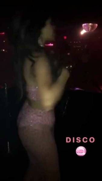 I bet Selena Gomez got fucked that night she wore this outfit on dochick.com
