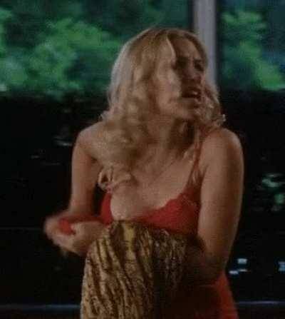 Scarlett Johansson's jiggling tits. Titfuck on them would be heavenly on dochick.com