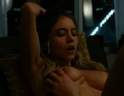 Sydney Sweeney is the gift that keeps on giving on dochick.com
