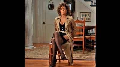 Jennifer Lopez is tied up on dochick.com