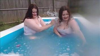 Honey BunTV Wet Shirt Water Balloons | ManyVids Free Porn Videos on dochick.com