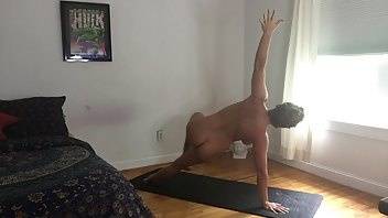 Denise foxxx naked yoga muscular women all natural muscle worship porn video manyvids on dochick.com