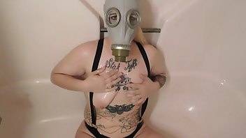 Lanabea gas mask baby oil masturbation tattoos xxx free manyvids porn video on dochick.com