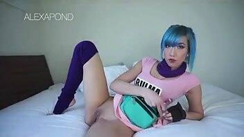 Alexa Pond ? Trying to cum with her pink dildo ? Manyvids leak on dochick.com