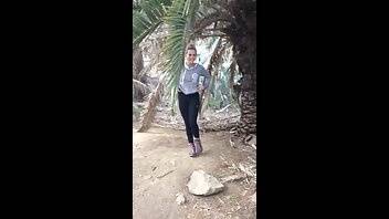 Mia Malkova peed near a palm tree premium free cam snapchat & manyvids porn videos on dochick.com