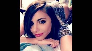 Adriana Chechik twirls her ass premium free cam snapchat & manyvids porn videos on dochick.com