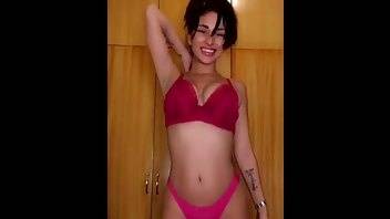 Shay Laren shows a figure premium free cam snapchat & manyvids porn videos on dochick.com