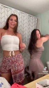 Leaked Tiktok Porn Twerking sisters Mega on dochick.com