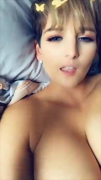 Hannah Brooks anal toy snapchat premium xxx porn videos on dochick.com