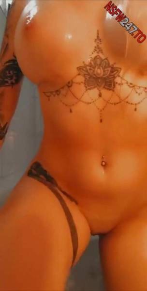 Celine Centino shower video snapchat premium 2020/10/22 porn videos on dochick.com