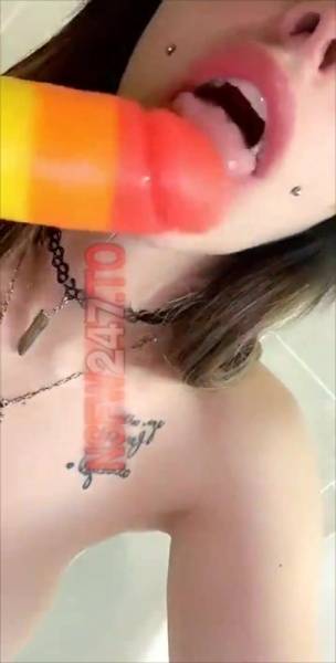 Princess Pineapple rainbow dildo blowjob & riding snapchat premium xxx porn videos on dochick.com