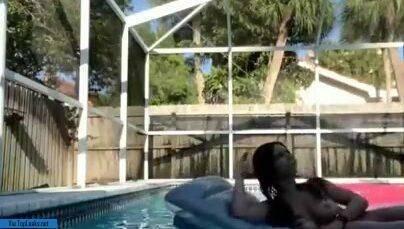 Amazing Kateelife Nude Pool Teasing Video Leaked on dochick.com