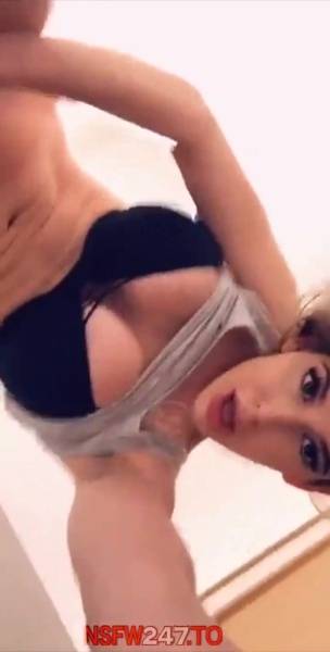 Andie Adams public pussy play snapchat premium xxx porn videos on dochick.com
