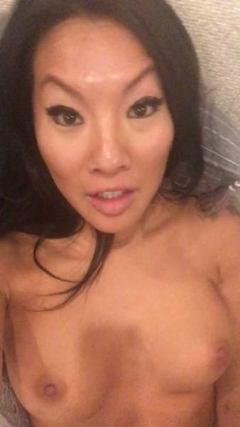 Asa Akira Nude Fingering Masturbation Onlyfans Video Leaked on dochick.com