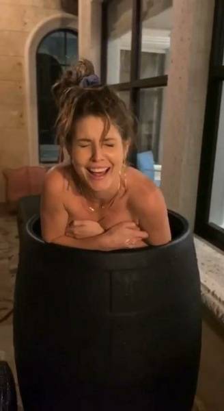 Amanda Cerny Nude Bath Dunking Video Leaked on dochick.com