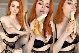 OnlyFans Amouranth Sucking Banana Video on dochick.com