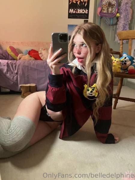 Belle Delphine Thong Ass Sonichu Selfie Onlyfans Set Leaked on dochick.com