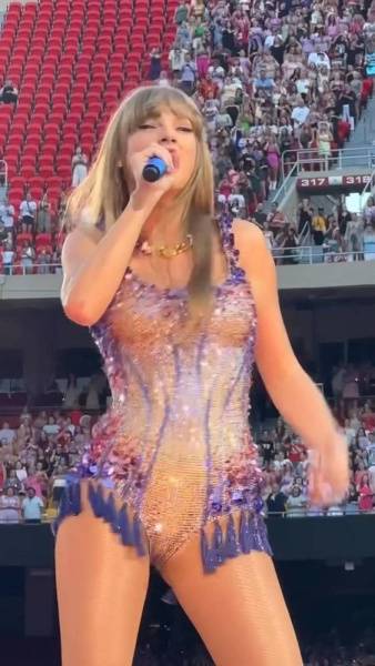 Taylor Swift Camel Toe Bodysuit Video Leaked - Usa on dochick.com